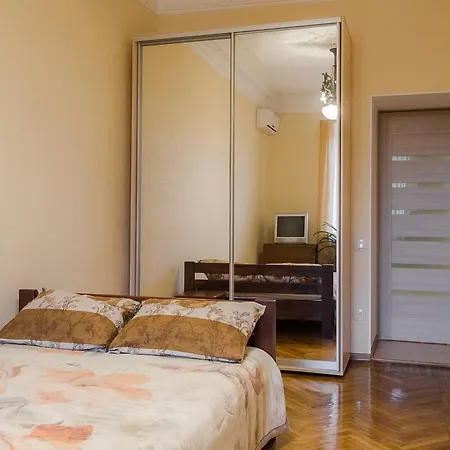 Private House In Heart Of Odesa
